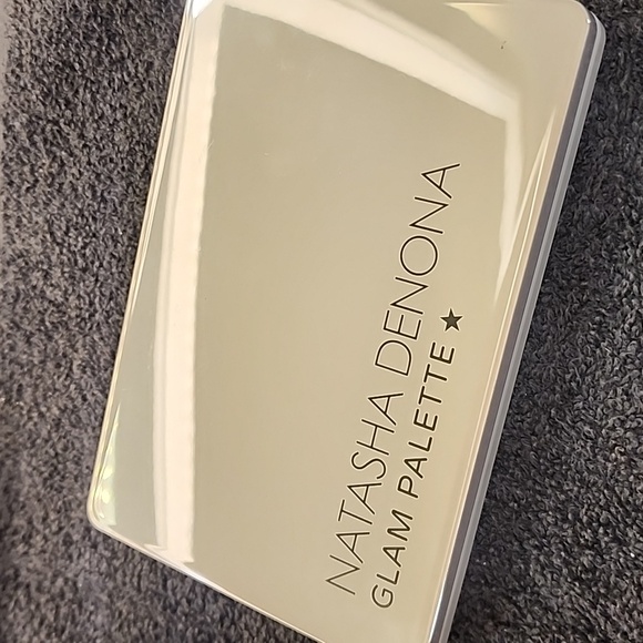 Natasha Denona Glam Eyeshadow Palette - Picture 2 of 2